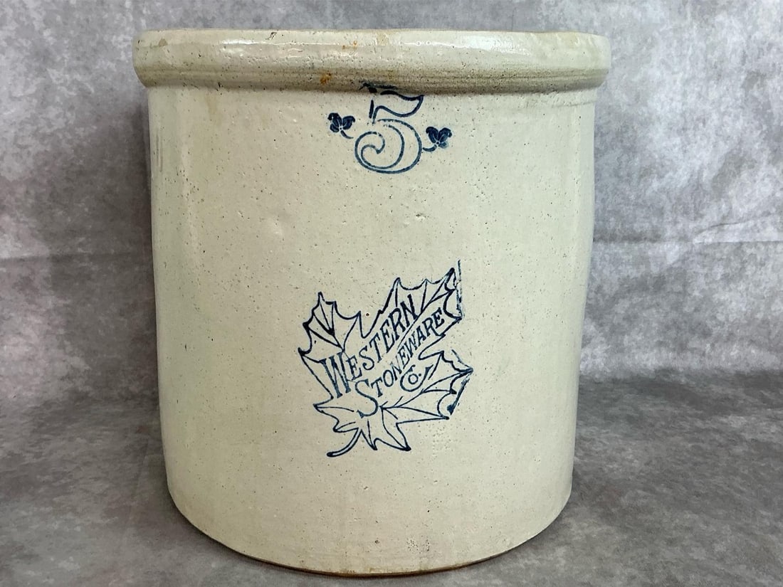 Western Stoneware Crock (1 of 4)