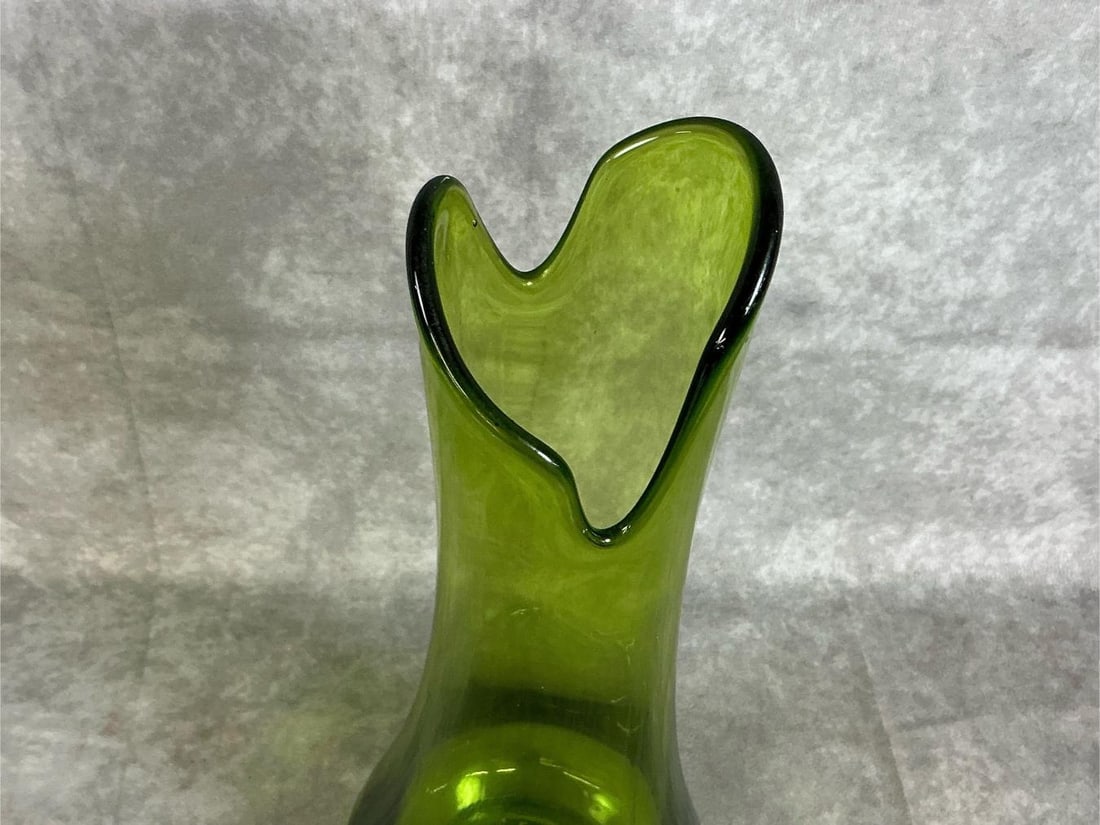 Emerald Green Vase - 2