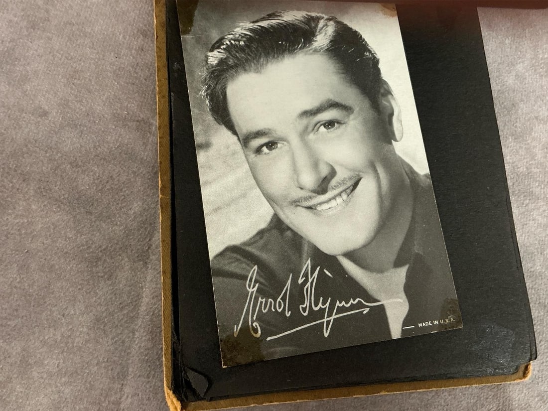 Autographs & Documents - 8
