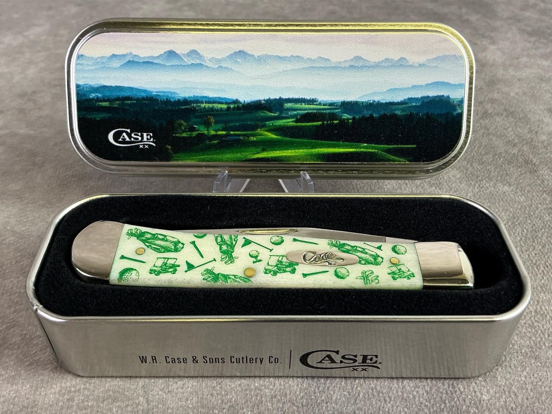 Case XX Knife: Golf Necessities Case XX knife. Trapper, patterned 6254ss with tight snap and original display case. Box measures 7 inches wide x 4.25 inches tall.