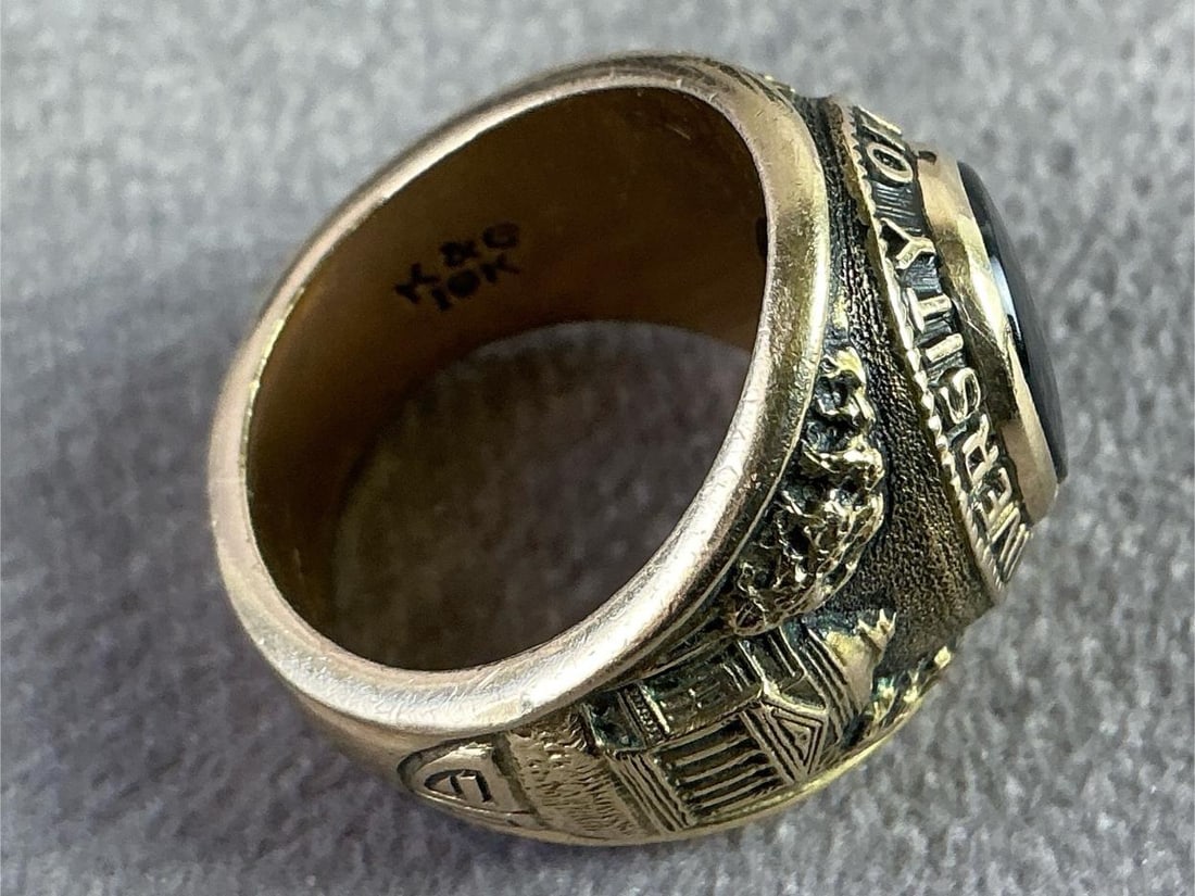 10kt Gold Class Ring - 4