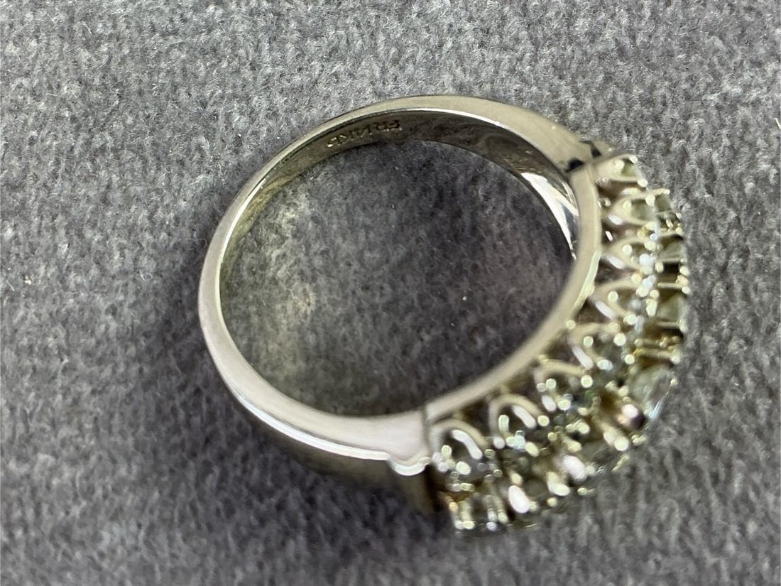 14kt White Gold Ring - 4