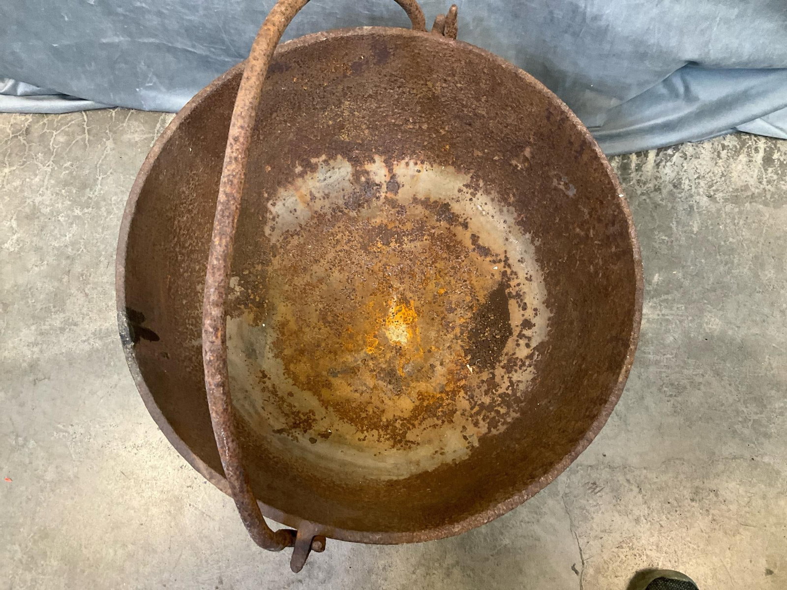 Cast Iron Cauldron - 6