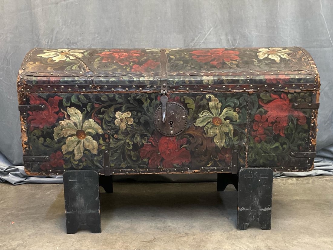 Spanish Colonial Trunk (1 of 20)