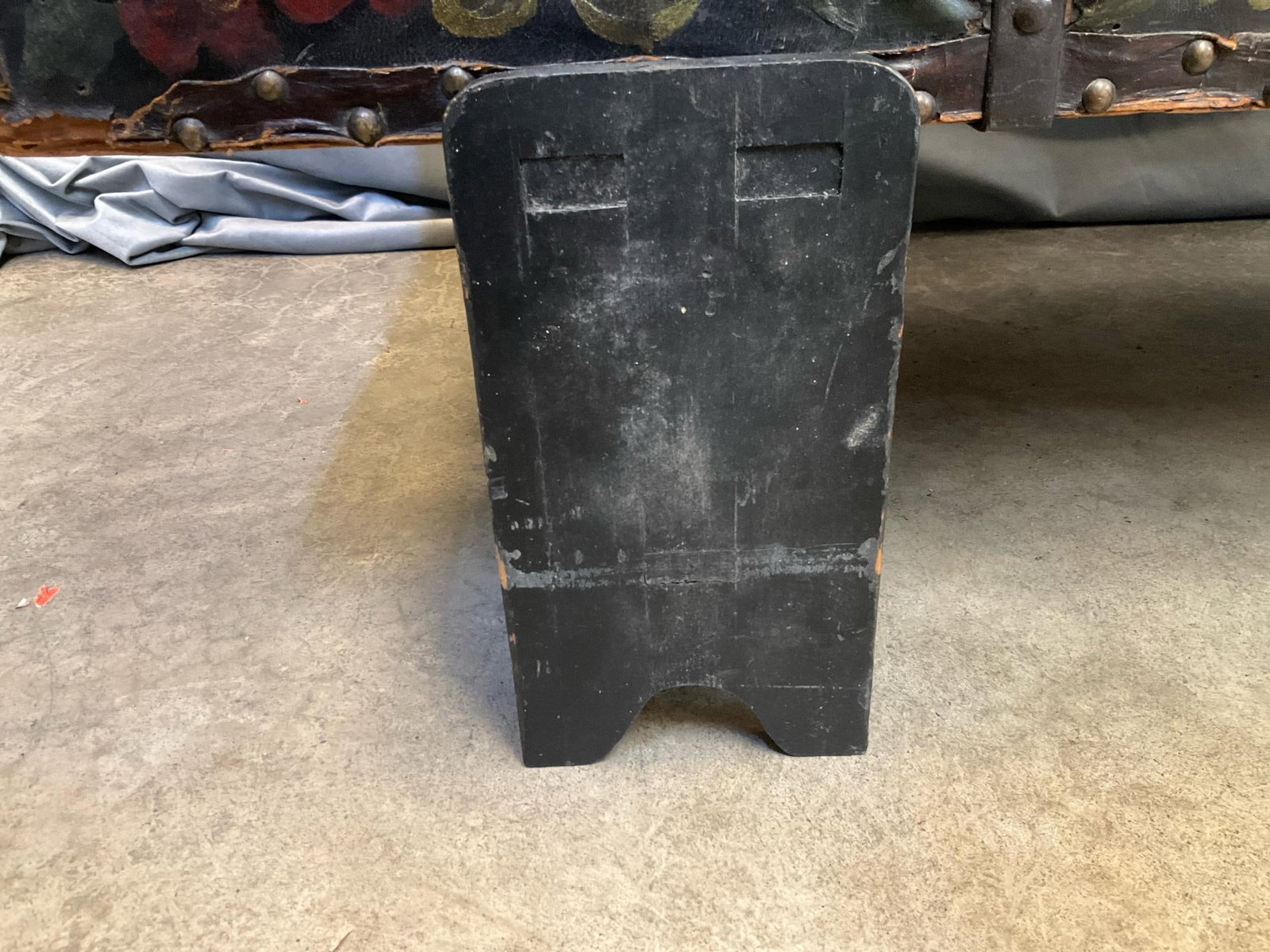 Spanish Colonial Trunk - 6