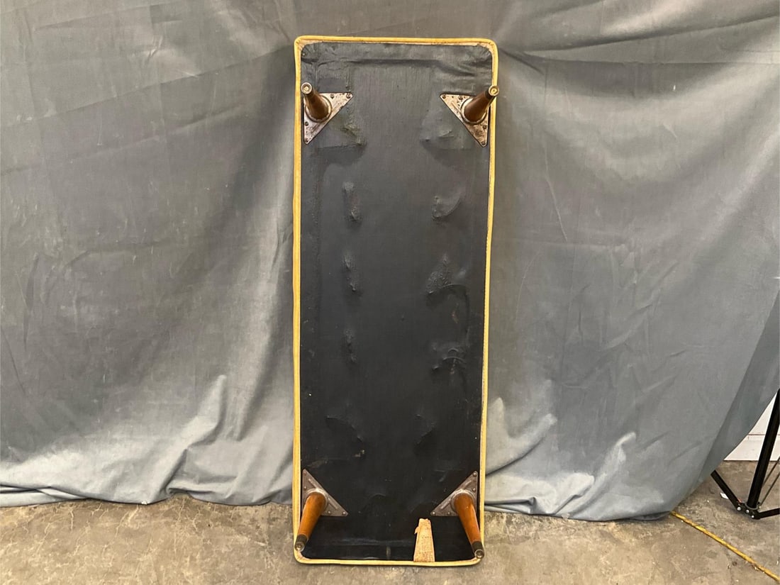 MCM Bench - 10
