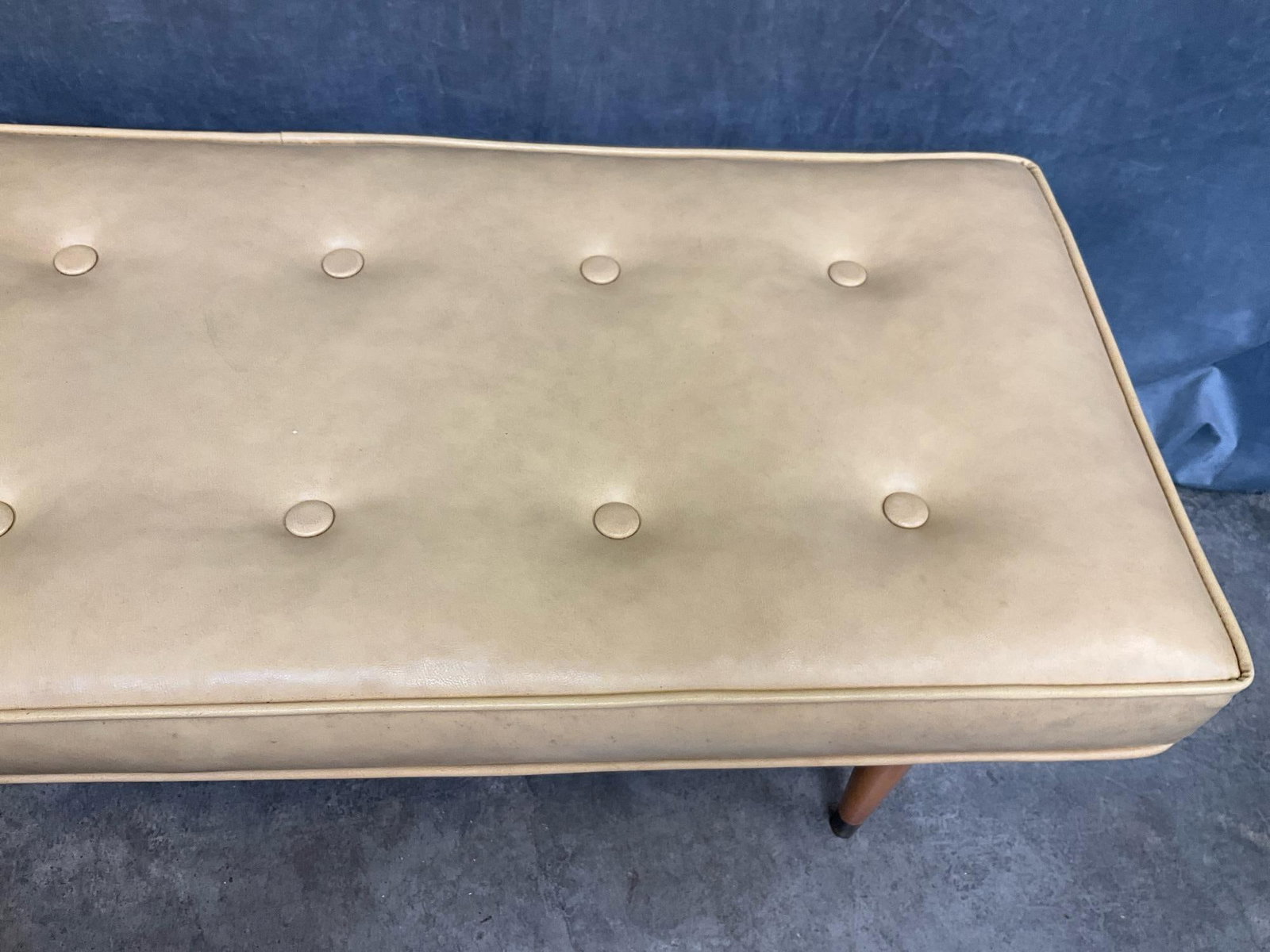 MCM Bench - 3