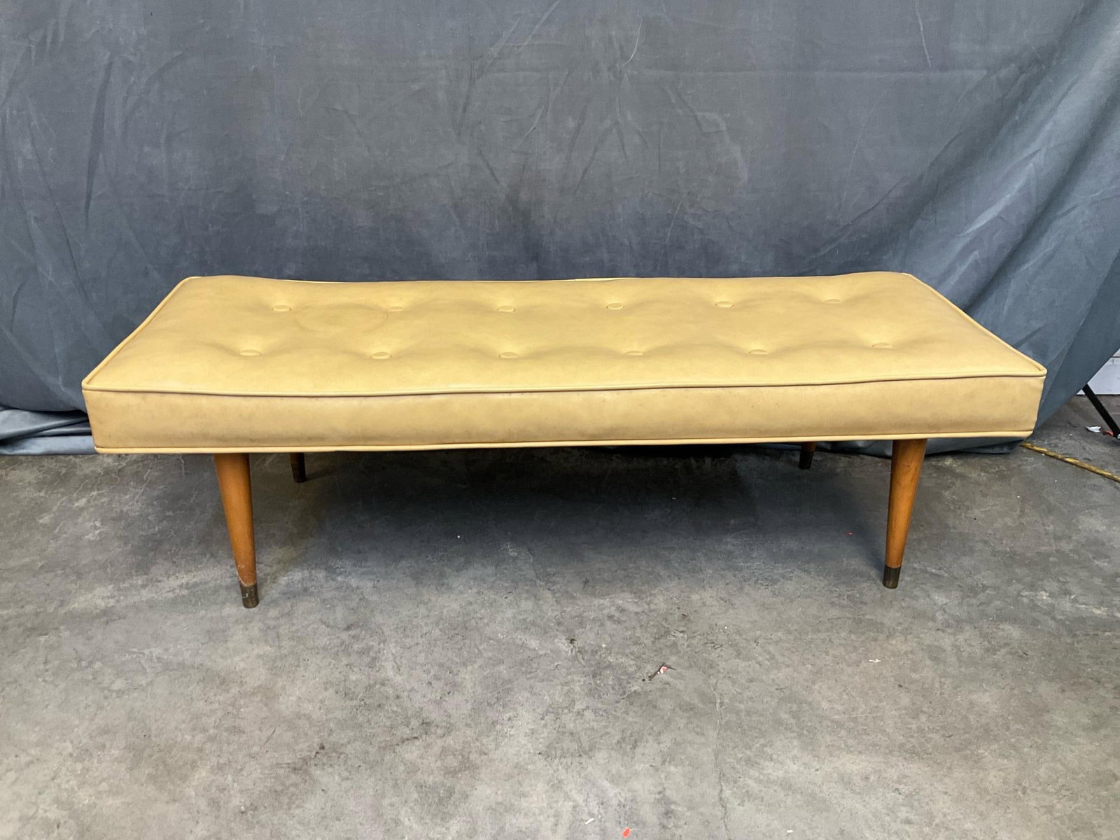 MCM Bench - 9