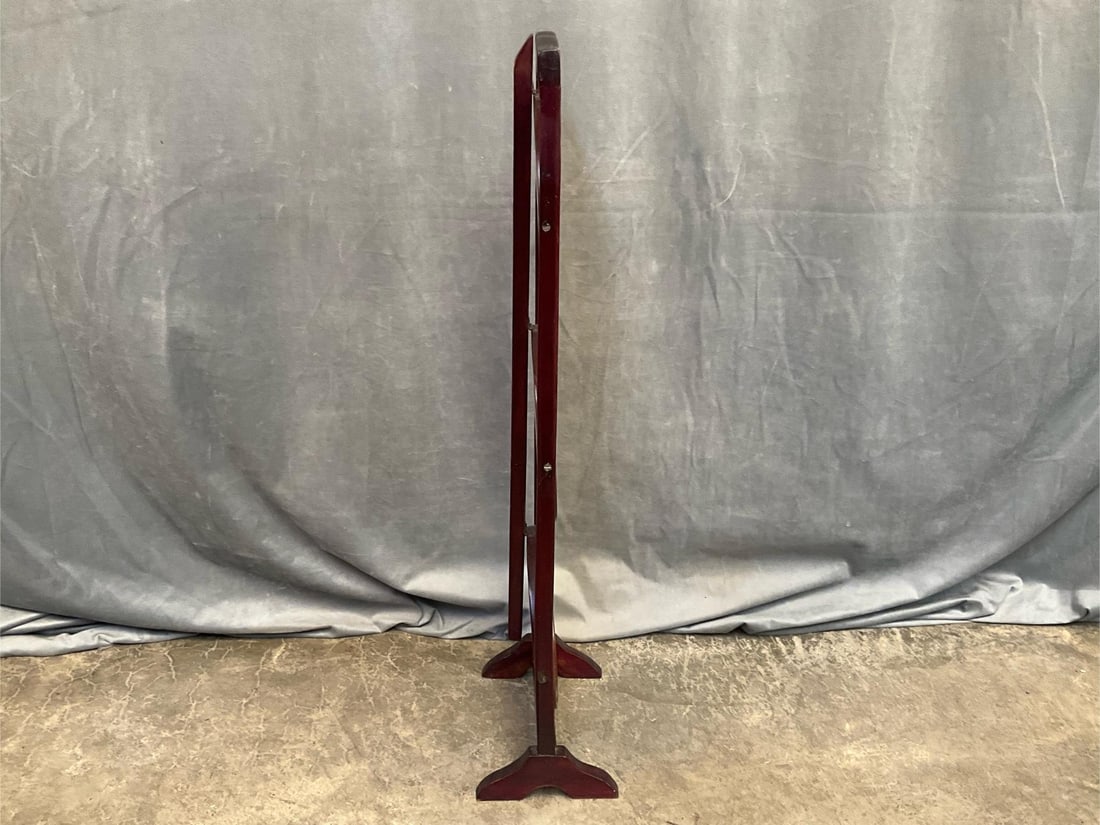 Wooden Pie Stand - 8