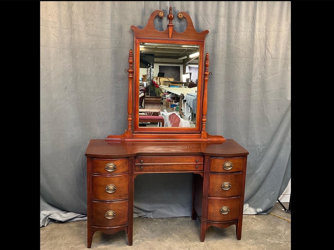 Dressing Table with Stool (1 of 10)