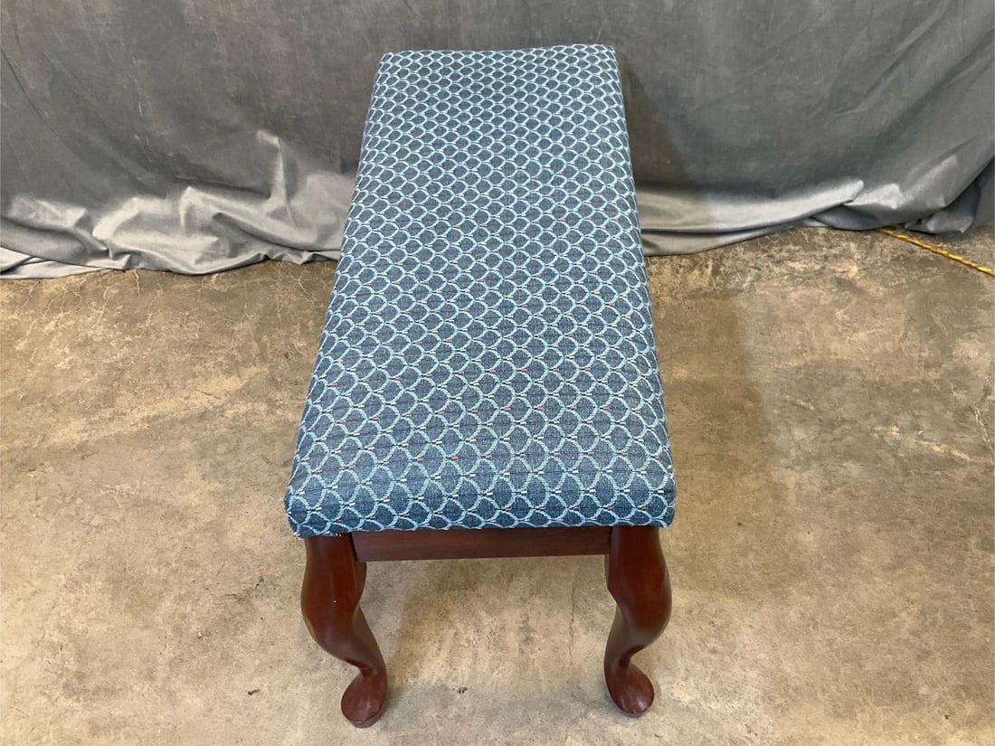 Queen Anne Bench - 5