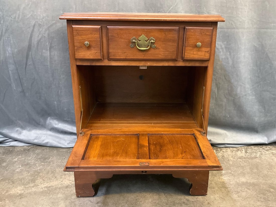 Henkel-Harris Side Chest - 2