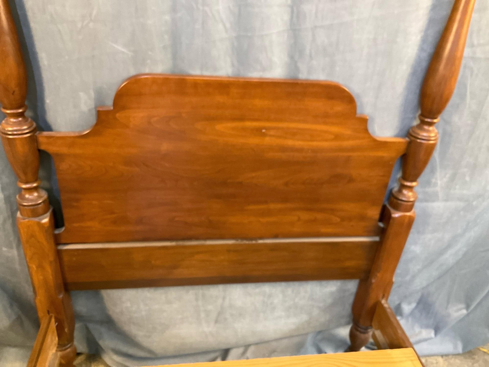 Henkel-Harris Bed - 7