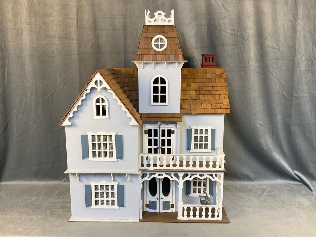 Dollhouse & Furniture (1 of 20)