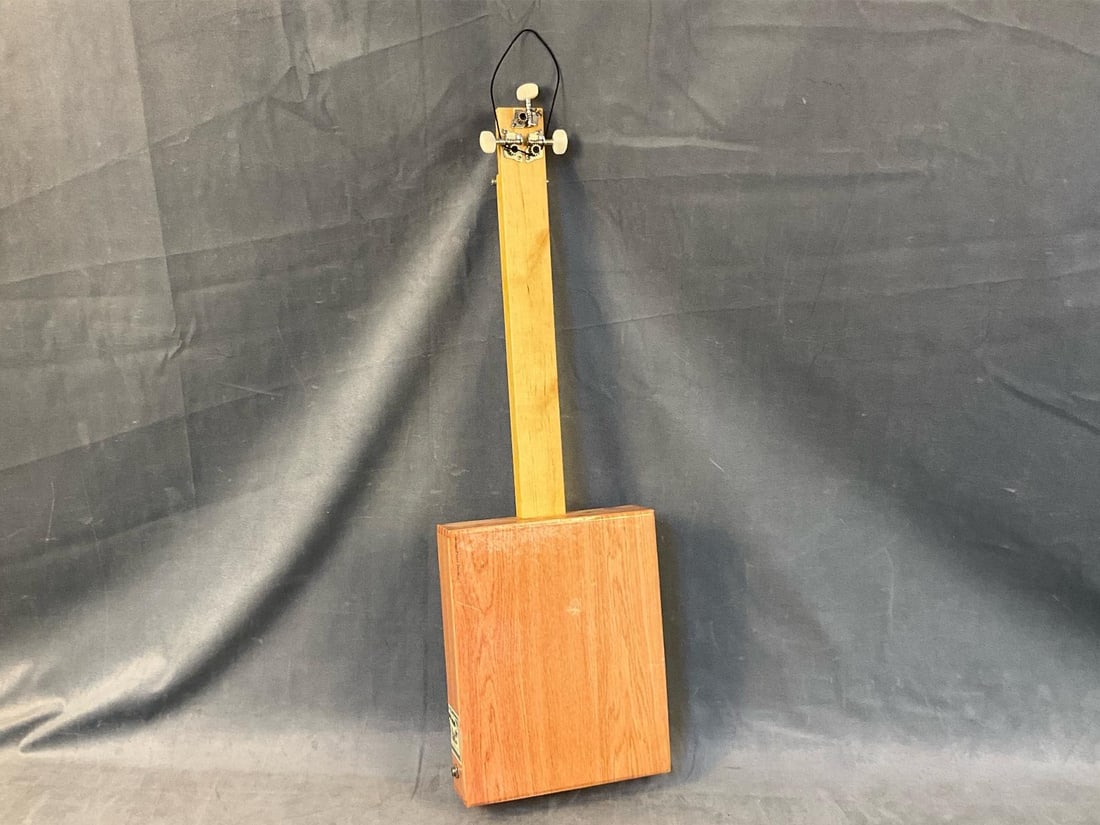 Cigar Box Electric Guitar - 3