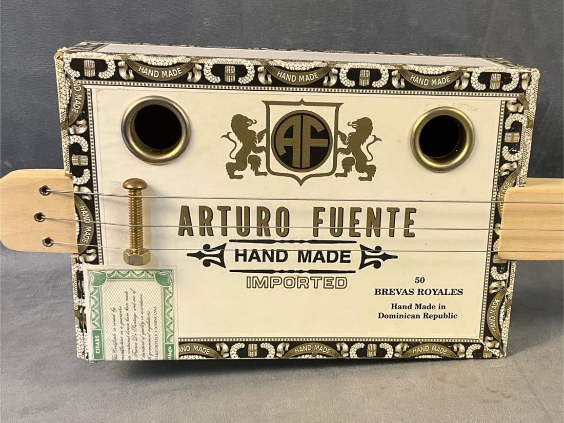 Cigar Box Electric Guitar - 2