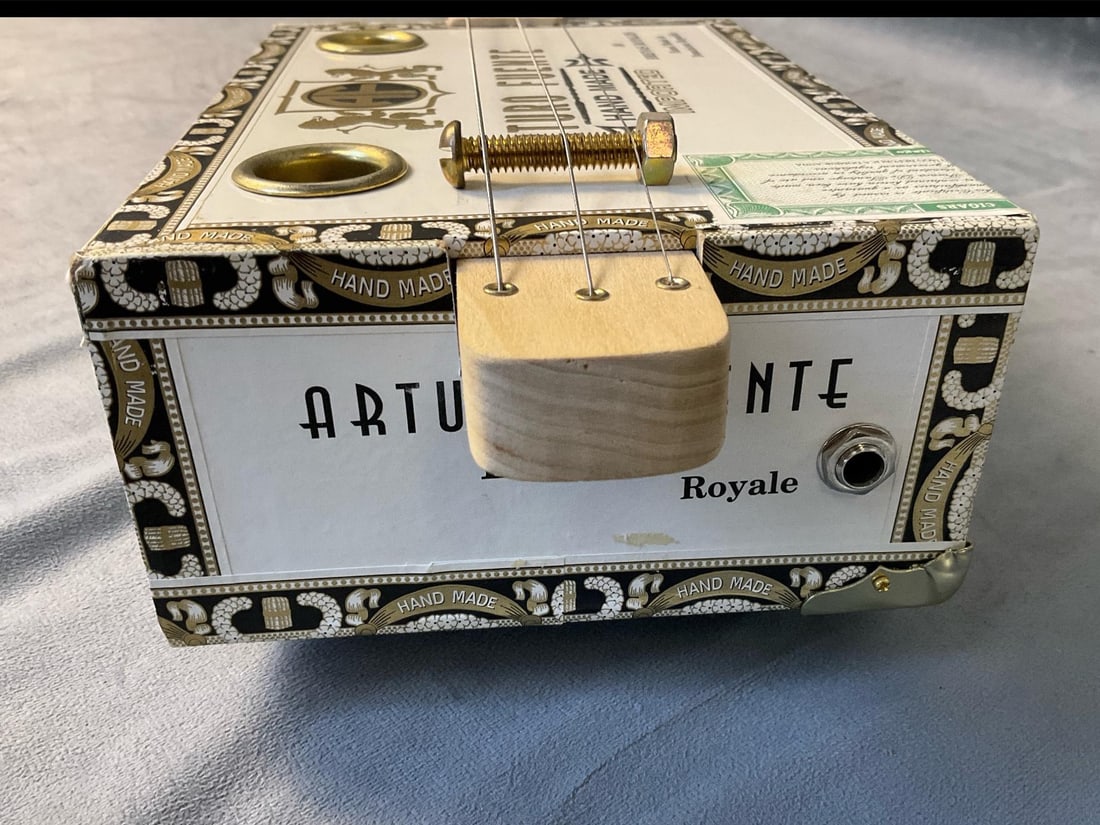 Cigar Box Electric Guitar - 5