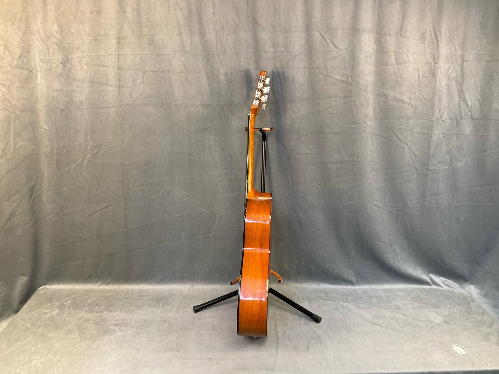 Kent Acoustic Guitar - 9