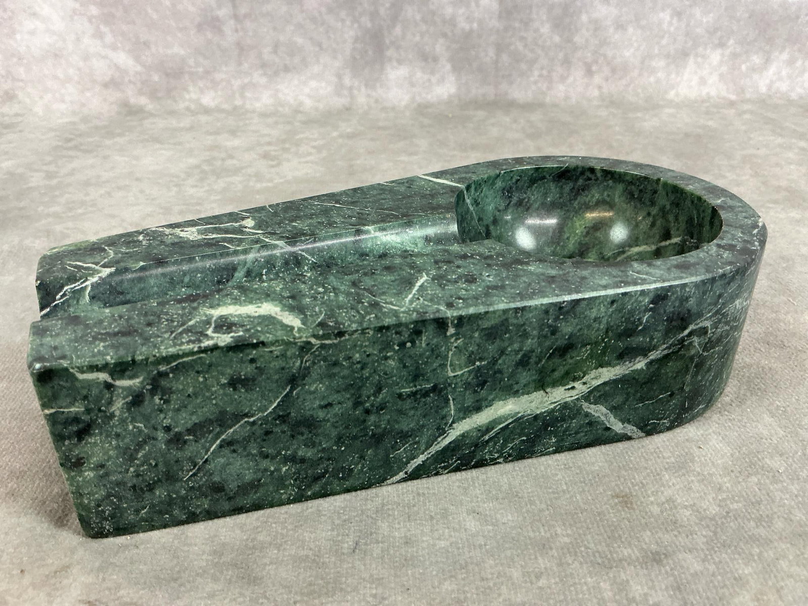 Pipe Rests & Ashtrays - 4