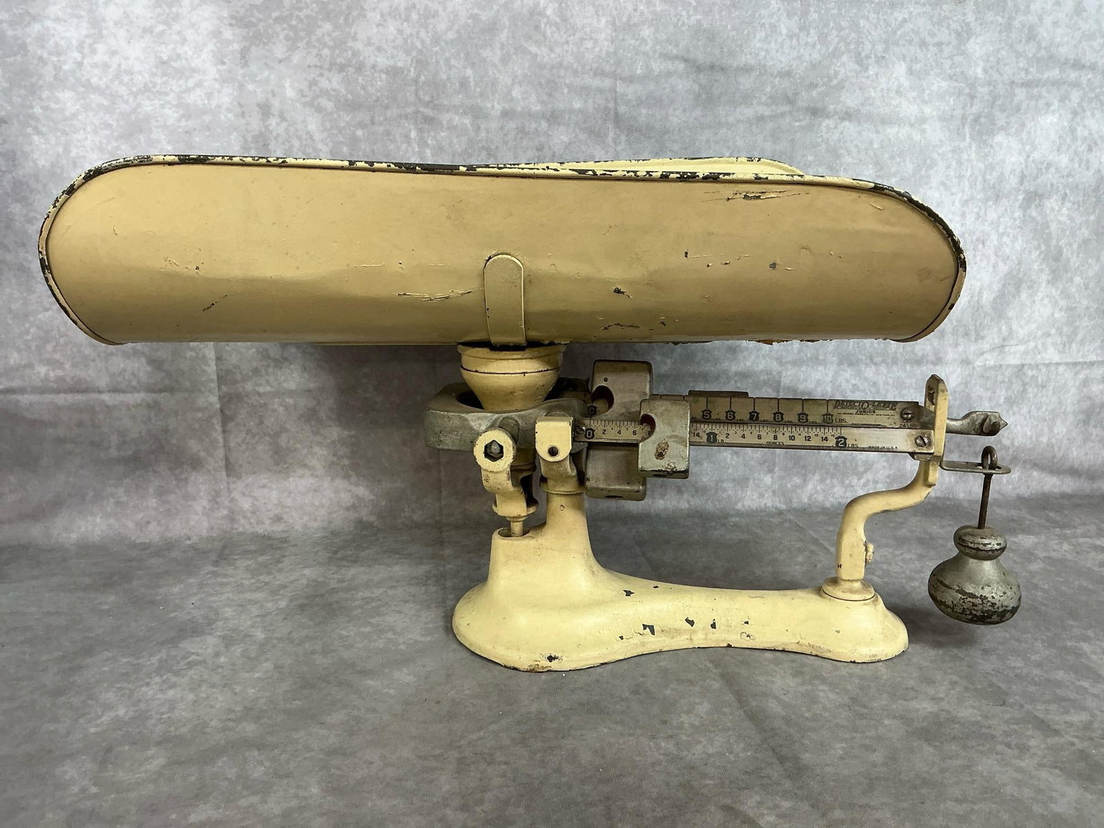 Antique Baby Scale (1 of 5)