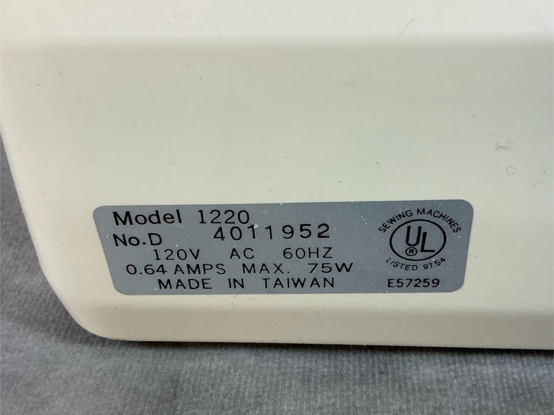 Simplicity Sewing Machine - 4