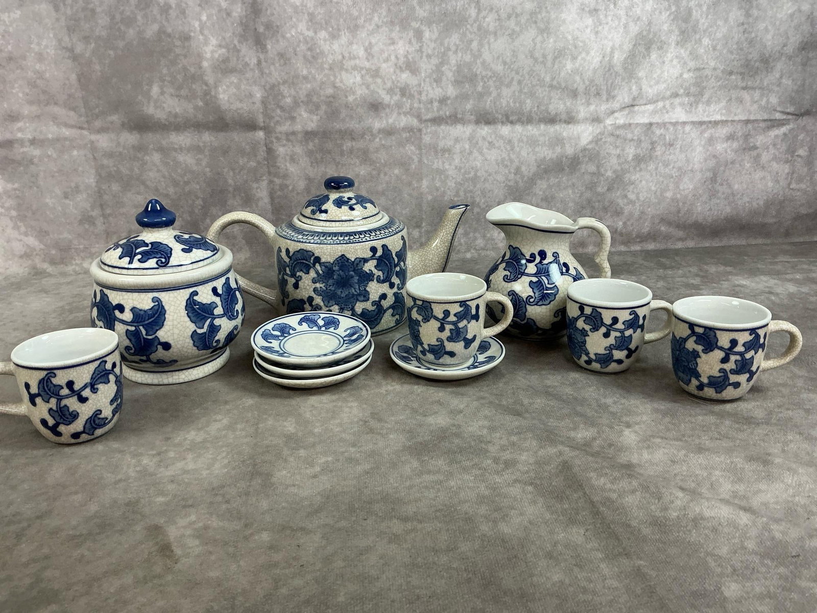 Tea Sets & Cups and Saucers - 4