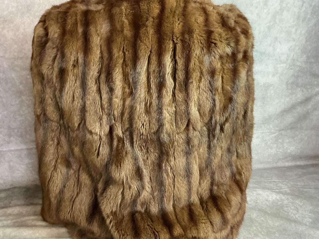 Mink Stoles - 4
