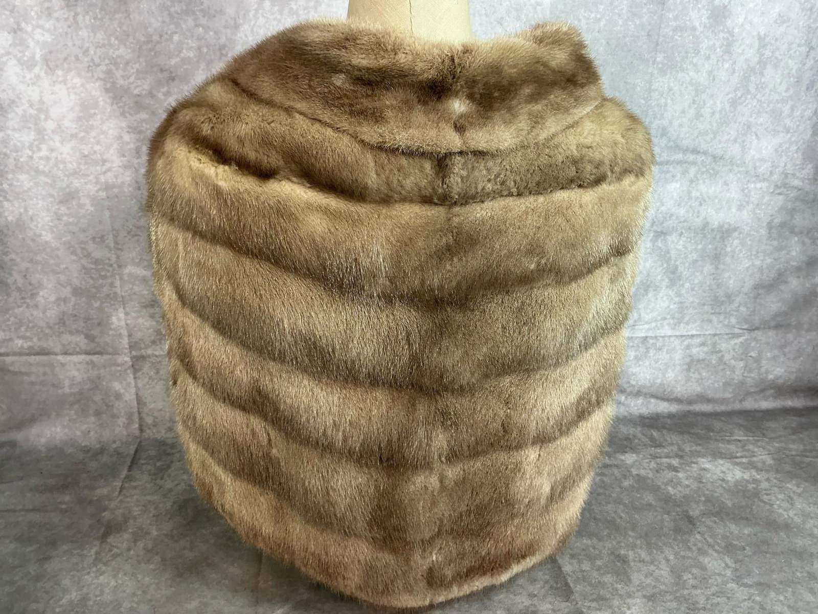 Mink Stoles - 6