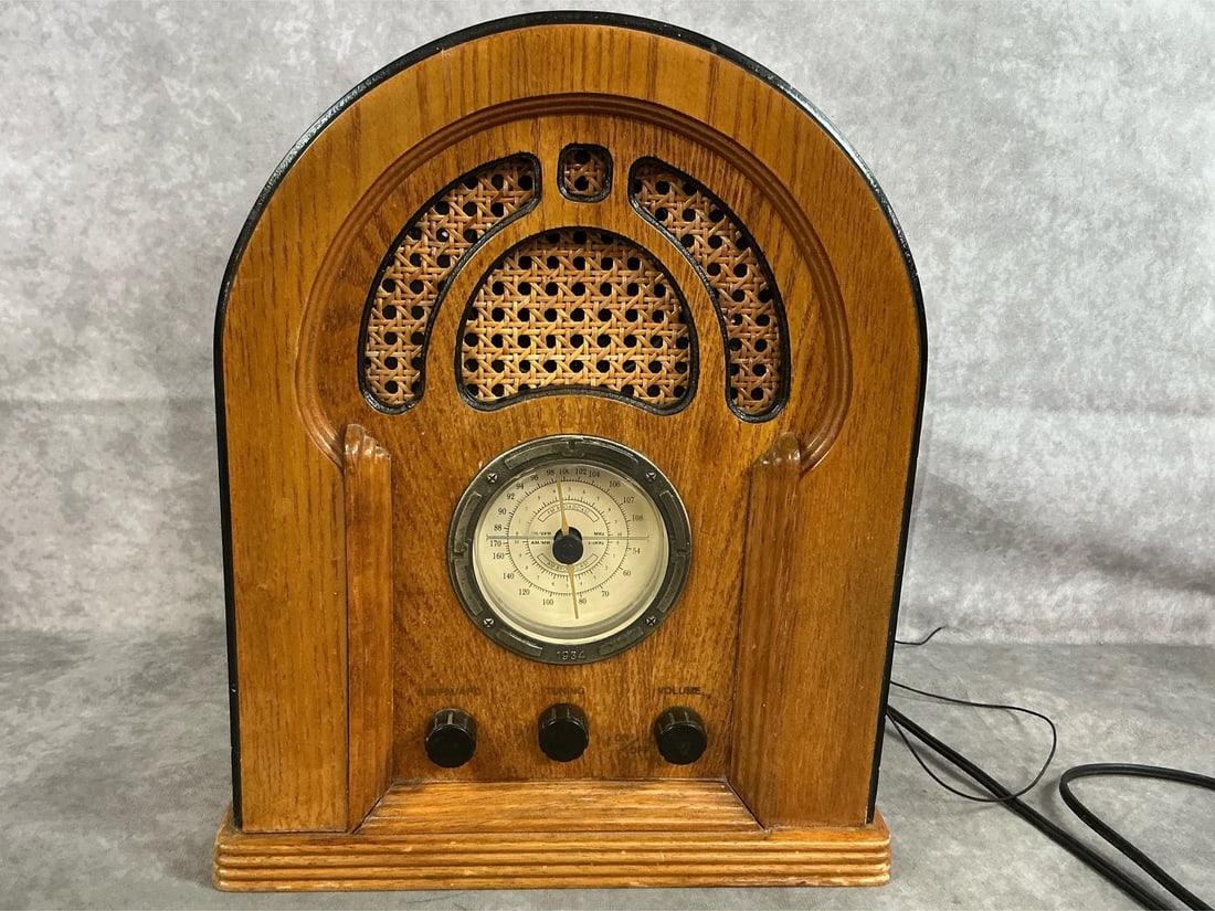 1930's Replica Radio: Vintage 1930's replica of "Spirit of St Louis" collector's edition Am/Fm radio with cassette player. Powers on, cassette player untested. Measures 10.5 inches wide x 7.5 x 12.75 inches tall.