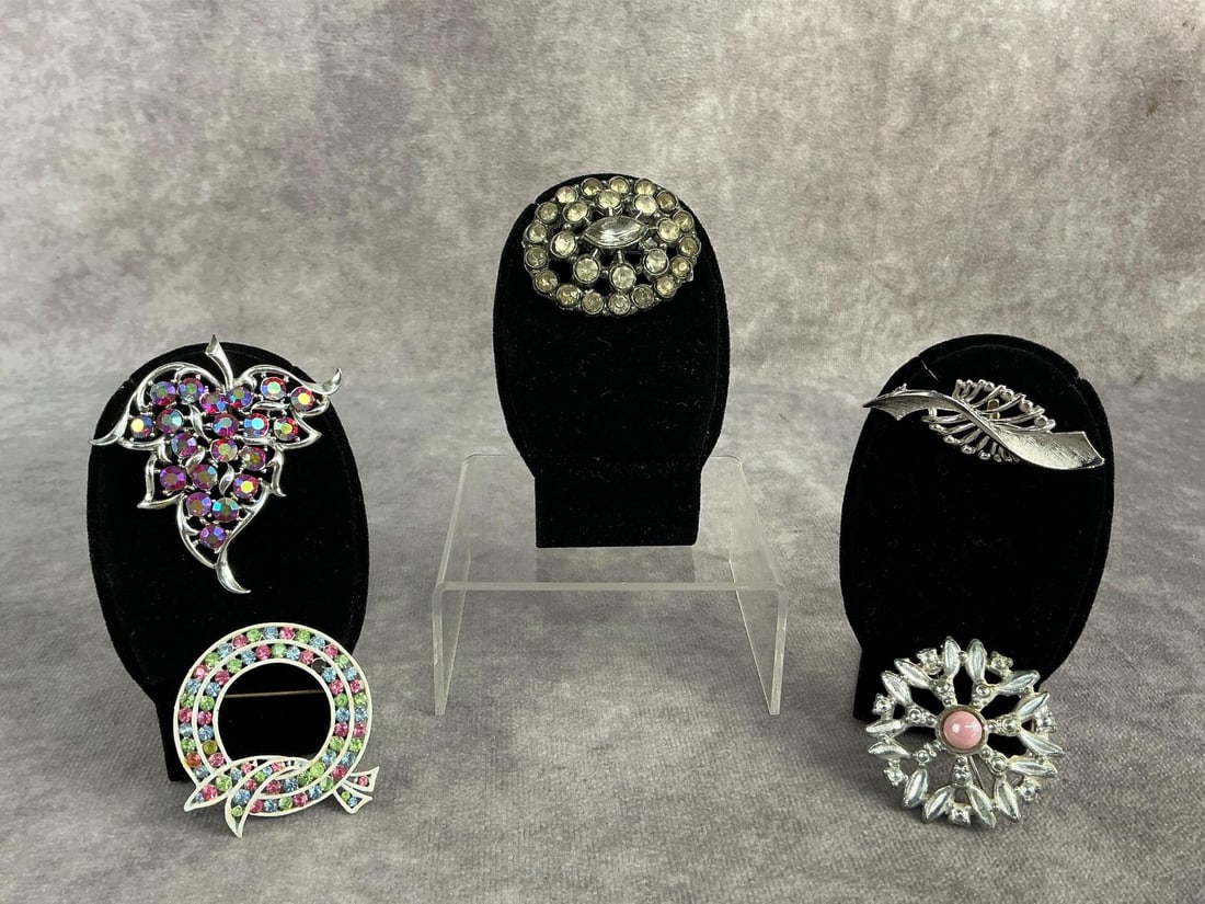 Costume Jewelry - 10