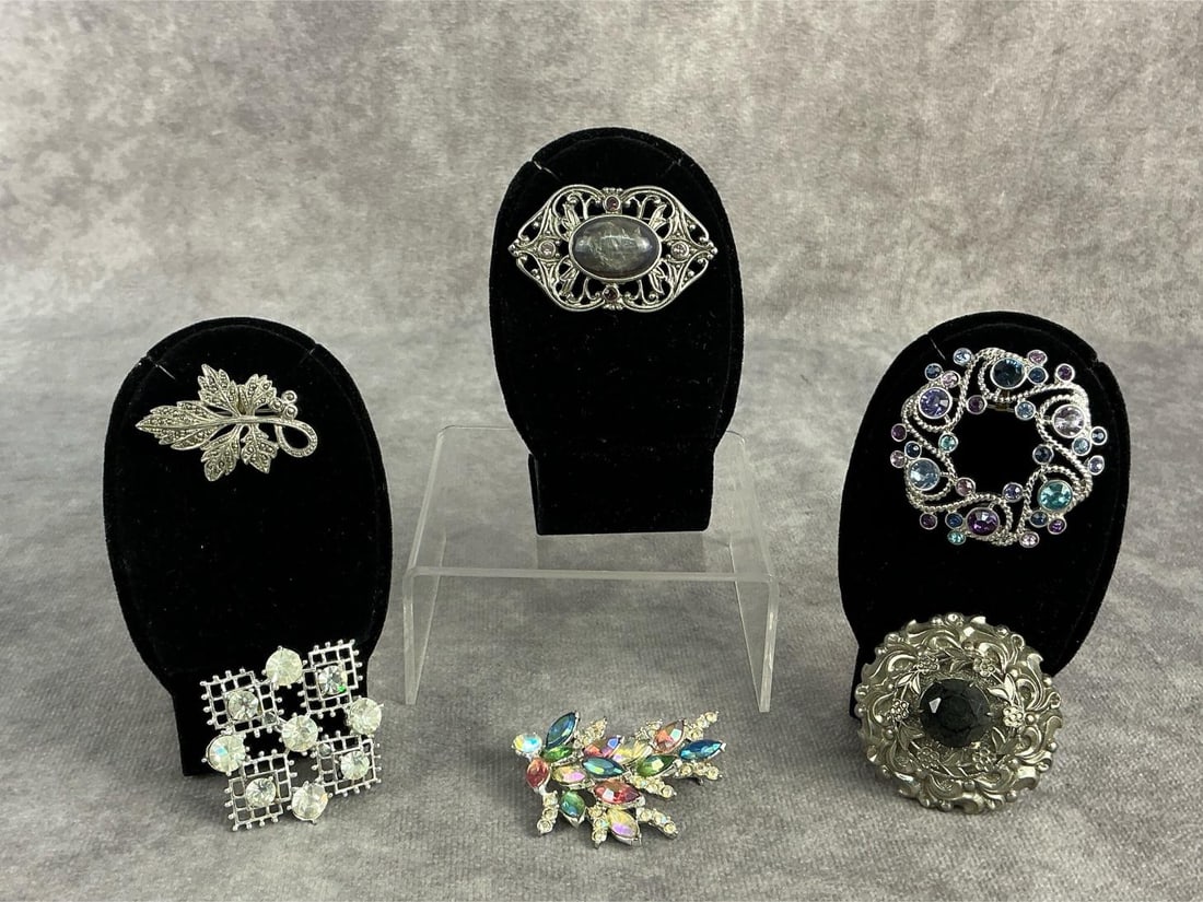 Costume Jewelry - 11