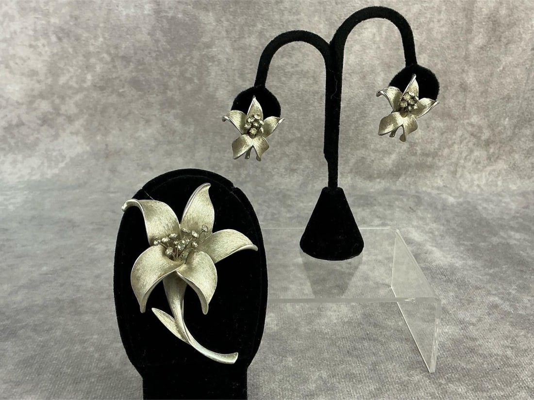 Costume Jewelry - 7