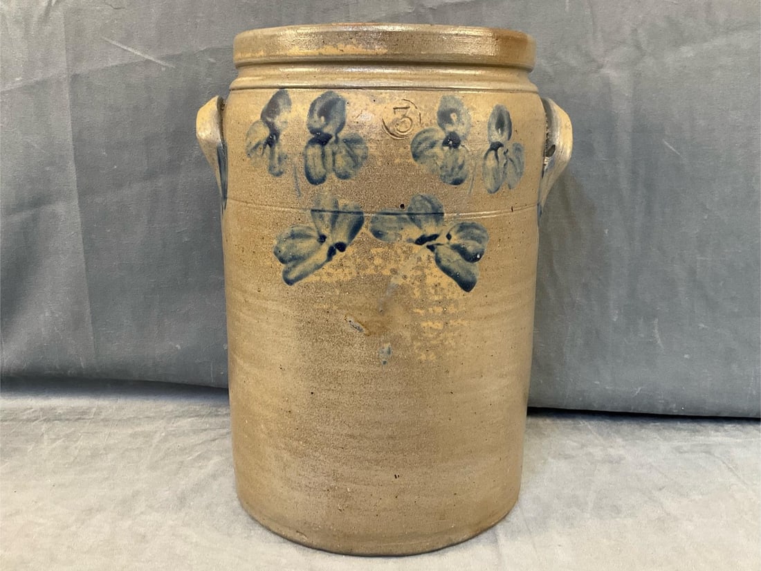 Baltimore Stoneware Crock (1 of 11)