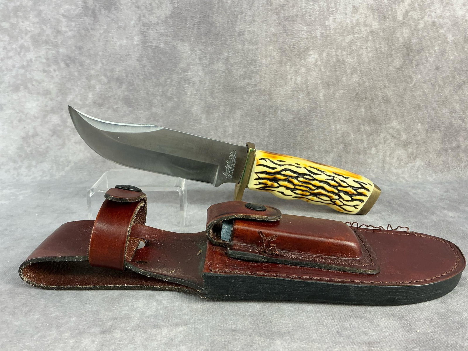 Schrade Fixed Blade Knives - 9