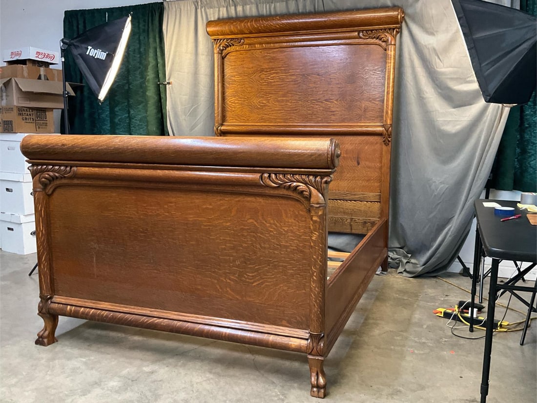 Victorian Oak Bed - 10