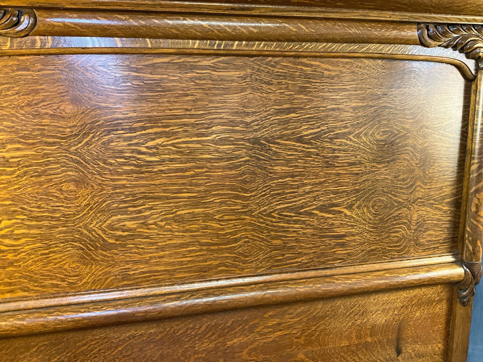 Victorian Oak Bed - 7