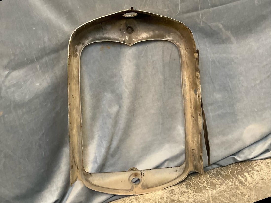 Ford Radiator Grill - 5