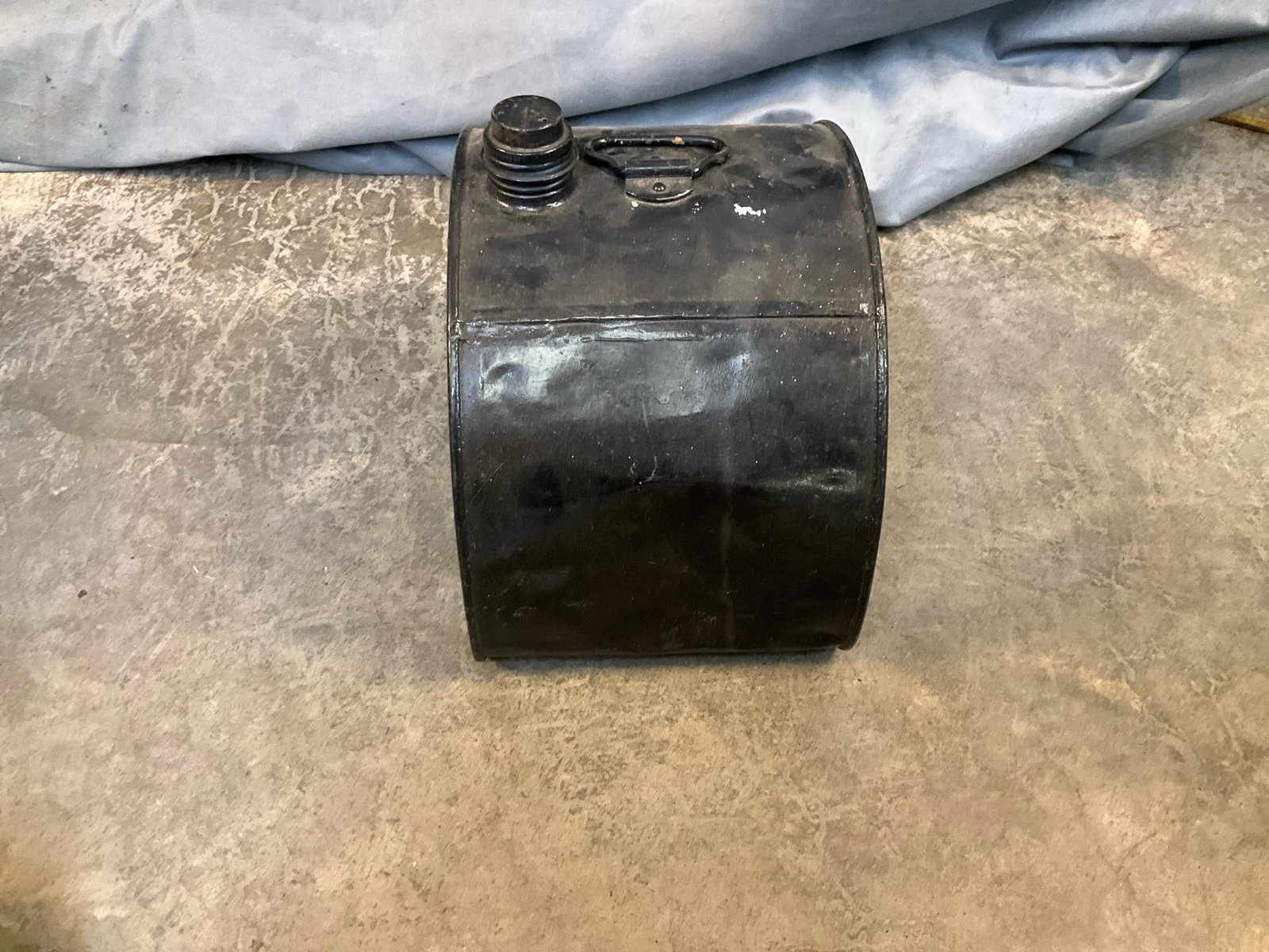 Gas Cans - 6