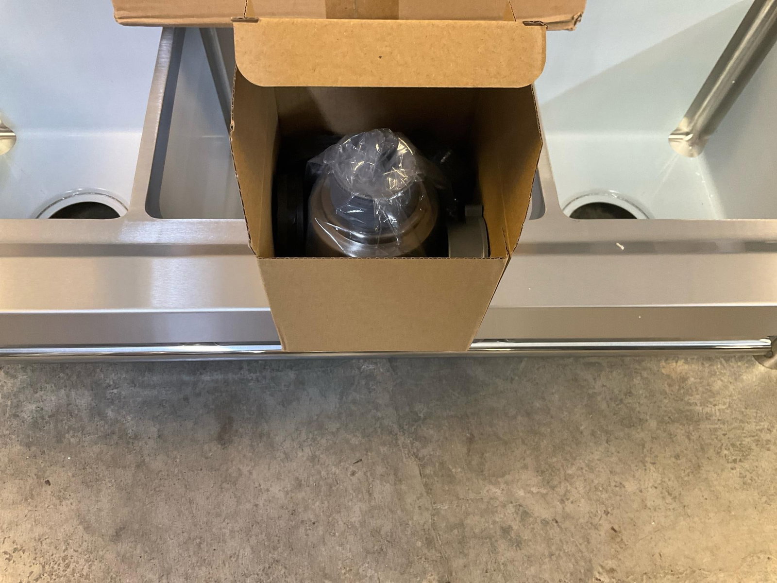Commercial Sink - 3