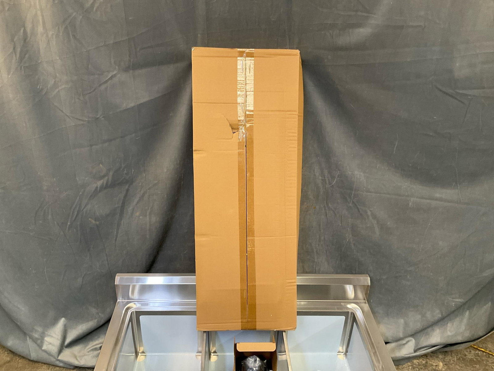Commercial Sink - 4