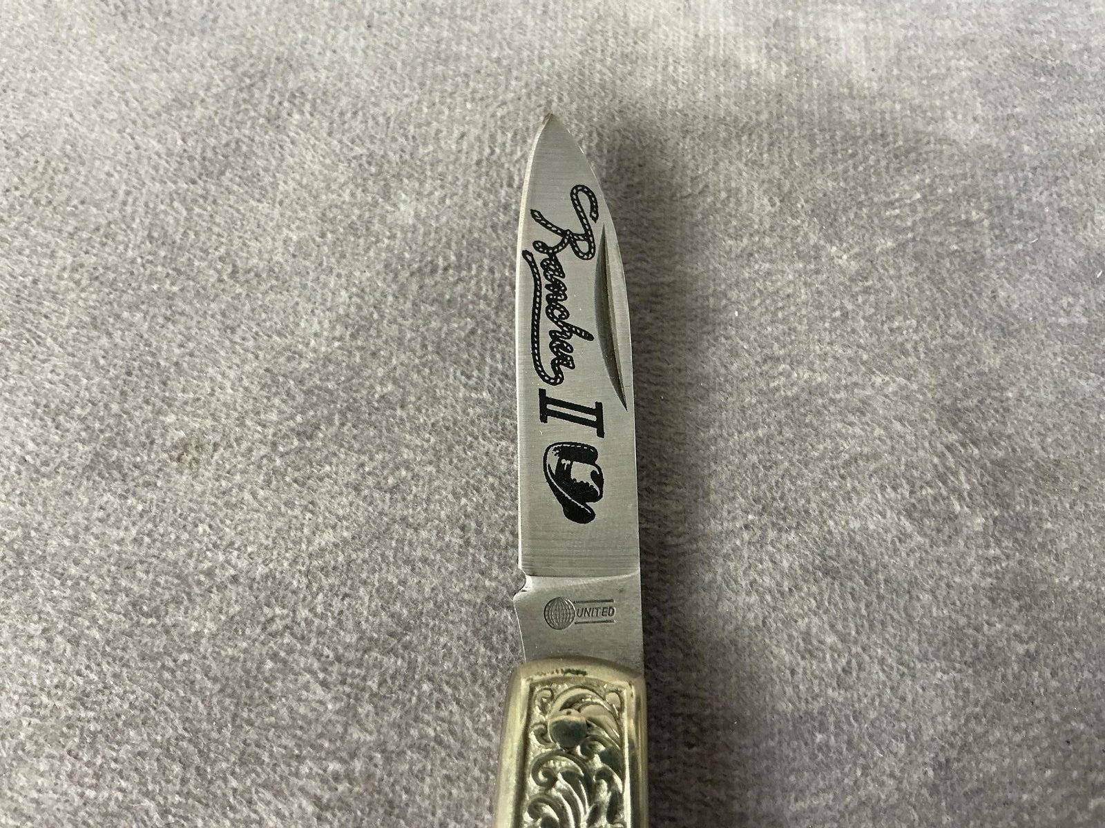 Pocket Knives - 11