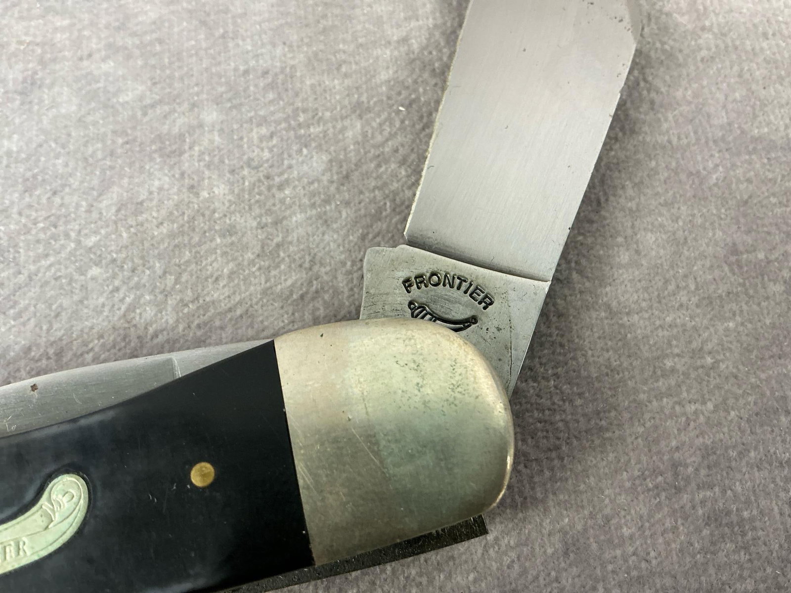Pocket Knives - 9