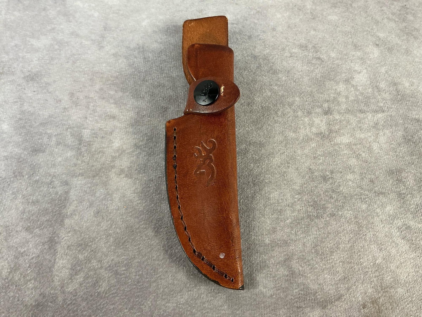 Fixed Blade Knives - 11