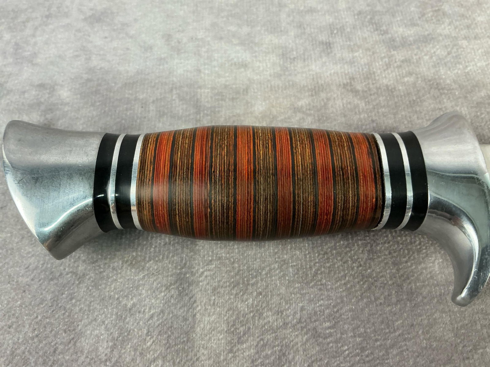 Fixed Blade Knives - 6