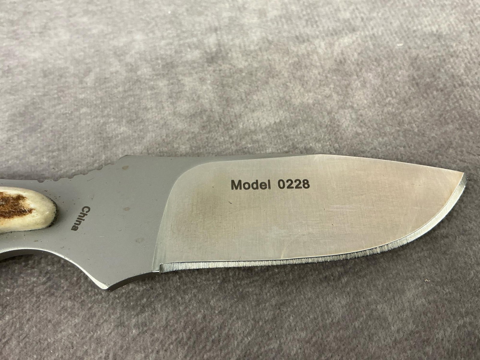 Fixed Blade Knives - 9