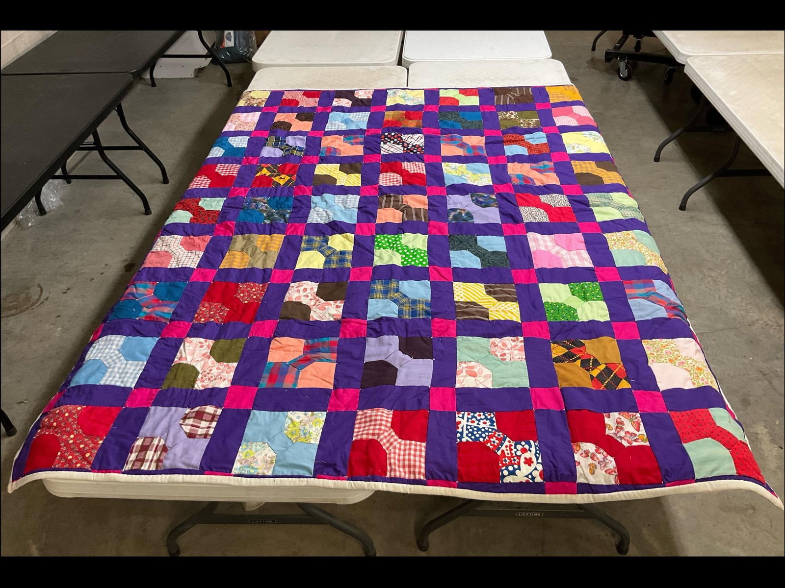 Bowtie Quilt (1 of 4)