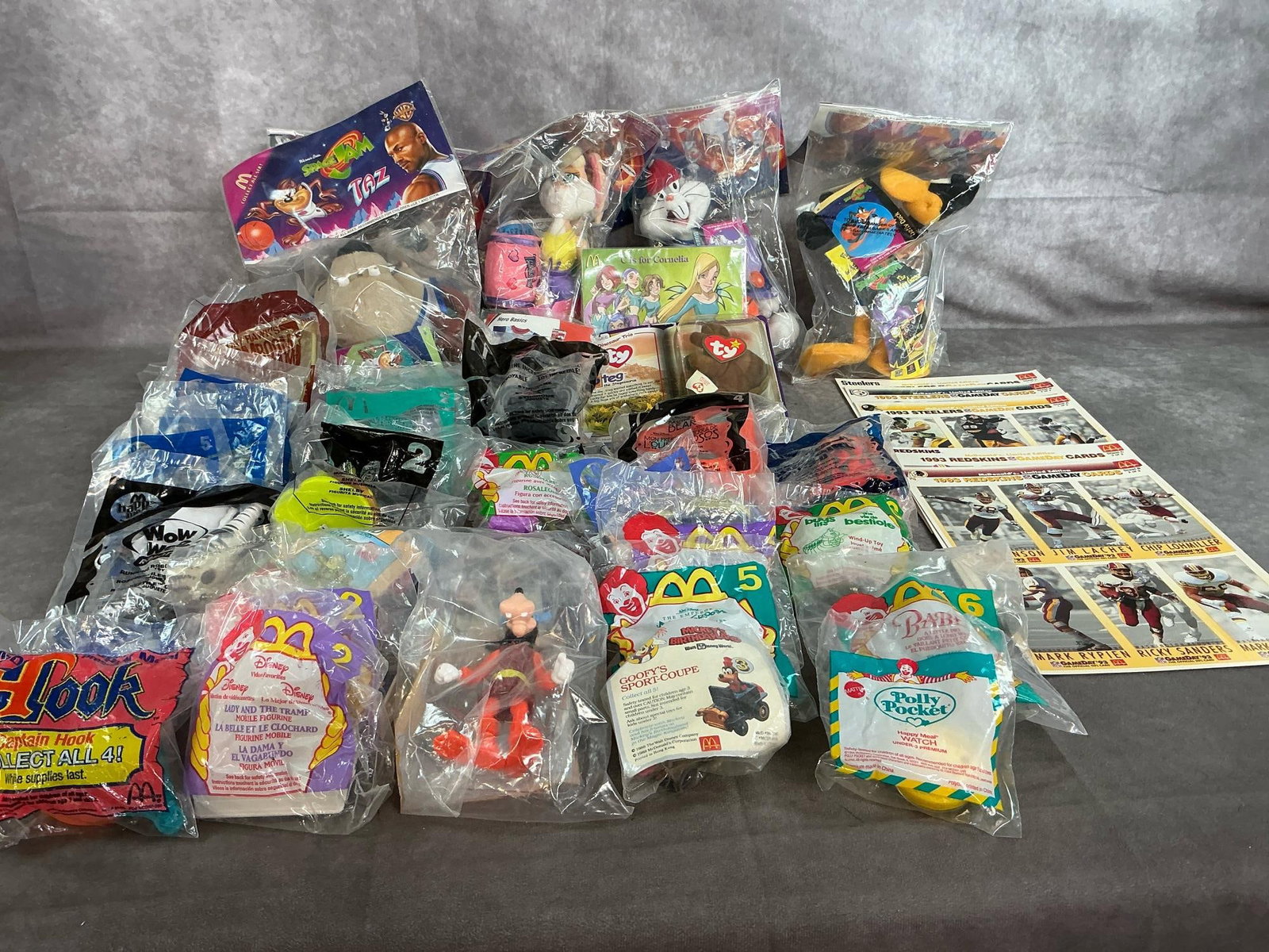 Assorted Happy Meal Toys (1 of 7)