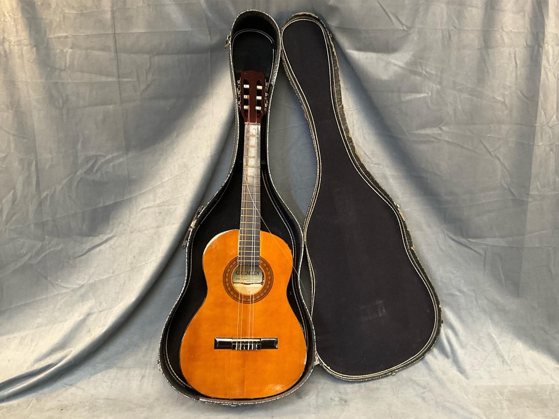 Classical Guitar (1 of 9)