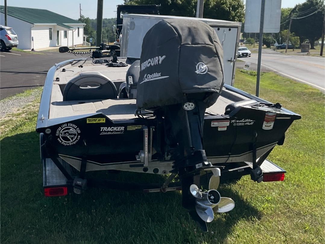 Bass Tracker Boat - 11