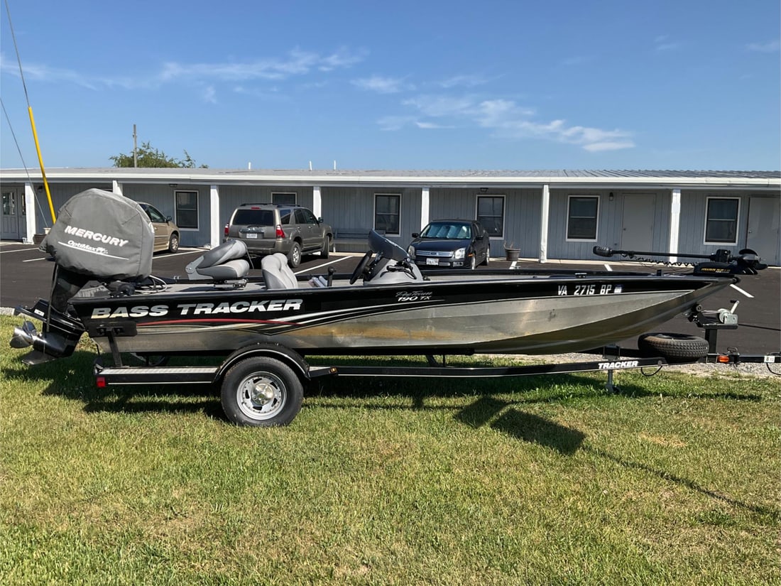 Bass Tracker Boat - 12